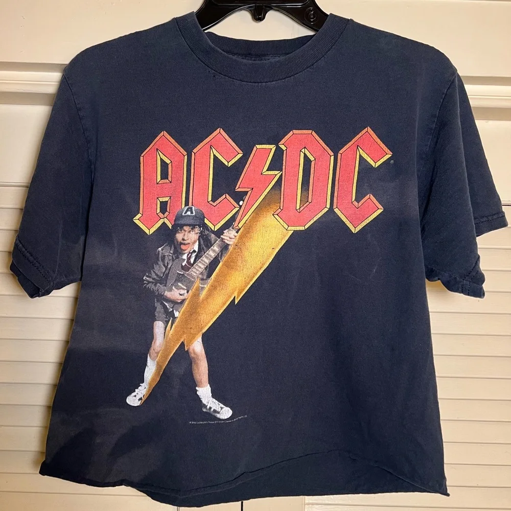 Vintage ACDC Cropped T Shirt, size medium large - Picture 1 of 2